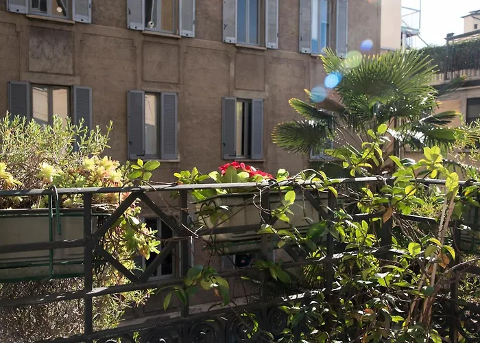 Sophisticated Apt Near Duomo